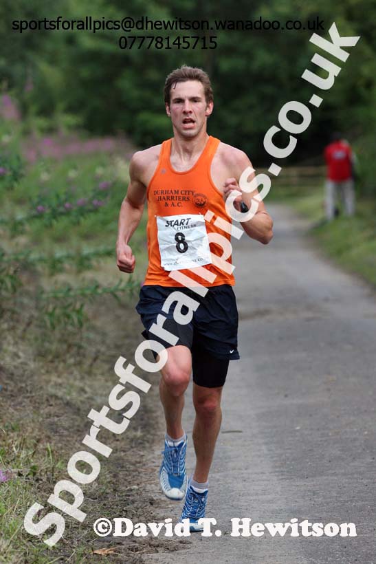 Start of the Morpeth 10k Road Race. Photo: David T. Hewitson/Sports for All Pics